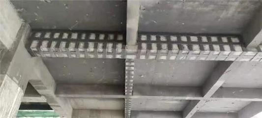梁粘貼鋼板加固的施工難點，梁粘貼鋼板加固施工