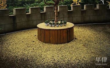 工業(yè)用地轉(zhuǎn)商業(yè)用地政策，工業(yè)用地轉(zhuǎn)商業(yè)用地政策，盤活土地資源的關(guān)鍵之舉，直接點明主題工業(yè)用地轉(zhuǎn)商業(yè)用地政策，后半句盤活土地資源的關(guān)鍵之舉強(qiáng)調(diào)了該政策在土地資源利用方面的重要意義，能夠吸引讀者關(guān)注這一政策內(nèi)容及其潛在價值， 行業(yè)新聞 第1張