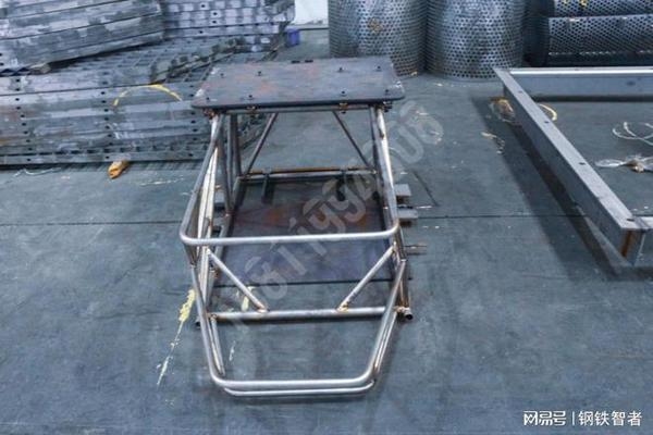 合金鋼板在特殊行業(yè)應(yīng)用，合金鋼板，特殊行業(yè)的堅實后盾 行業(yè)新聞 第2張