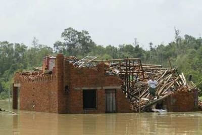 風(fēng)災(zāi)后建筑結(jié)構(gòu)加固案例，風(fēng)災(zāi)后建筑結(jié)構(gòu)加固案例解析與 行業(yè)新聞 第4張