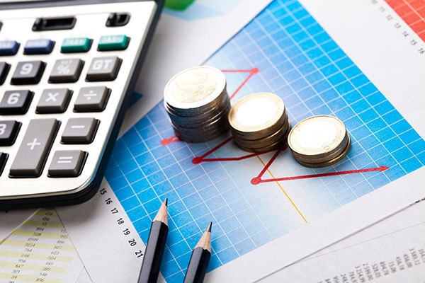 鋼材價(jià)格波動(dòng)對建筑業(yè)影響，鋼材價(jià)格波動(dòng)，建筑業(yè)的晴雨表與挑戰(zhàn)應(yīng)對 行業(yè)新聞 第2張