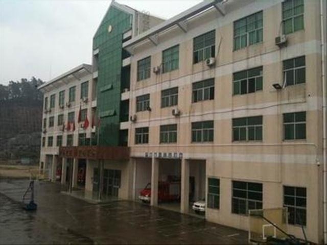 鋼結(jié)構(gòu)廠房監(jiān)測頻率，鋼結(jié)構(gòu)廠房安全監(jiān)測頻率標(biāo)準(zhǔn)與實(shí)施指南，鋼結(jié)構(gòu)廠房安全監(jiān)測頻率標(biāo)準(zhǔn)與實(shí)施指南 行業(yè)新聞 第4張