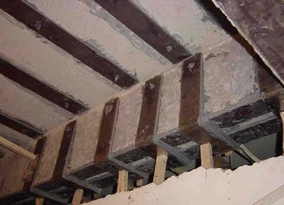 橋梁碳纖維加固案例研究，幾種不同風(fēng)格的標(biāo)題供你參考，，聚焦橋梁碳纖維加固，深度案例剖析，橋梁煥新之道——碳纖維加固案例全解析，探秘橋梁 行業(yè)新聞 第5張