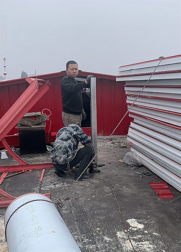 老房子加蓋輕鋼屋頂（老房子加蓋輕鋼屋頂是一種常見的改造方式既能解決漏雨、隔熱問題） 行業(yè)新聞 第3張