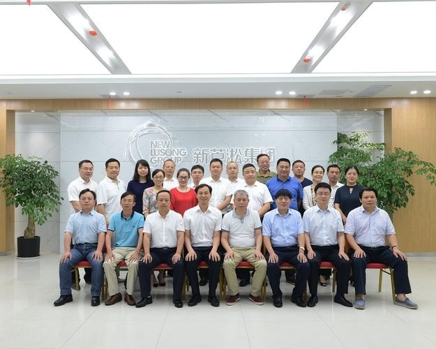 蘆淞鋼結(jié)構(gòu)公司領(lǐng)導(dǎo)班子成員簡歷（蘆淞鋼結(jié)構(gòu)公司的領(lǐng)導(dǎo)班子成員簡歷） 行業(yè)新聞 第2張