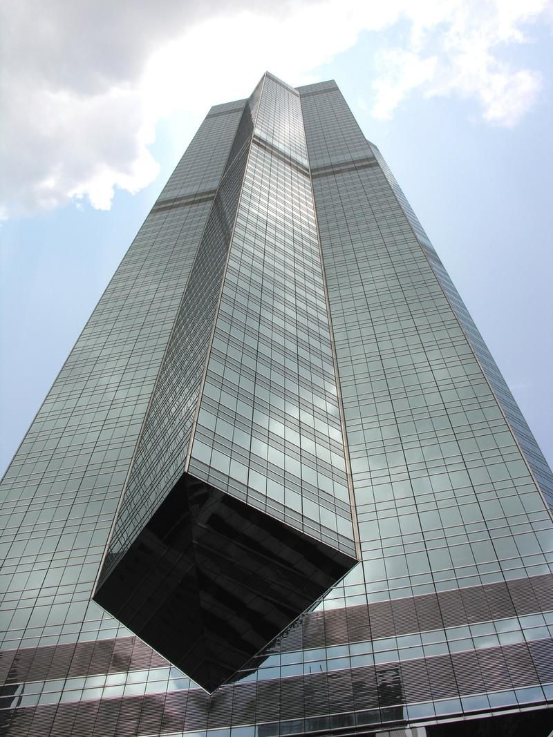 有哪些著名的鋼結構玻璃幕墻案例？（有哪些著名的鋼結構玻璃幕墻案例共參考1篇資料）