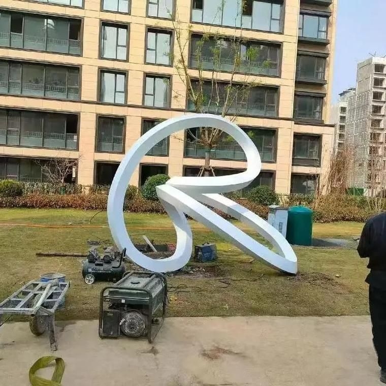 無(wú)錫雕塑設(shè)計(jì)公司(無(wú)錫雕塑設(shè)計(jì)公司和北京湃勒思的營(yíng)銷案例) 行業(yè)新聞 第18張 無(wú)錫雕塑設(shè)計(jì)公司(無(wú)錫雕塑設(shè)計(jì)公司和北京湃勒思的營(yíng)銷案例) 行業(yè)新聞 第18張