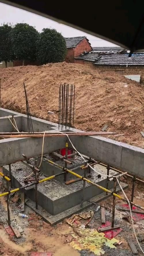 能否給出鋼構(gòu)地梁和基礎(chǔ)梁的實(shí)例圖片？（能否給出鋼構(gòu)地梁和基礎(chǔ)梁的實(shí)例圖片?） 行業(yè)新聞 第15張