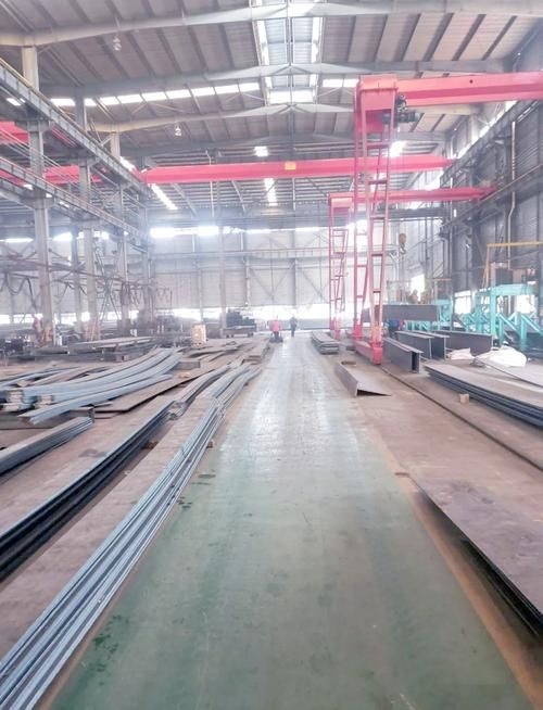 鋼結構加工車間圖片（鋼結構加工車間圖片共參考5篇,我?guī)湍阏伊艘恍╀摻Y構加工車間的實景圖片）
