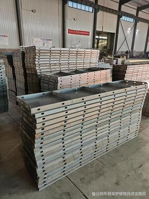 鋼模板圖片高清大圖（鋼模板圖片高清大圖共參考16篇資料,我?guī)湍阏伊艘恍╀撃０宓母咔鍒D片） 行業(yè)新聞 第2張