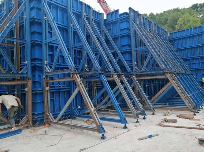 鋼模板圖片高清大圖（鋼模板圖片高清大圖共參考16篇資料,我?guī)湍阏伊艘恍╀撃０宓母咔鍒D片） 行業(yè)新聞 第21張