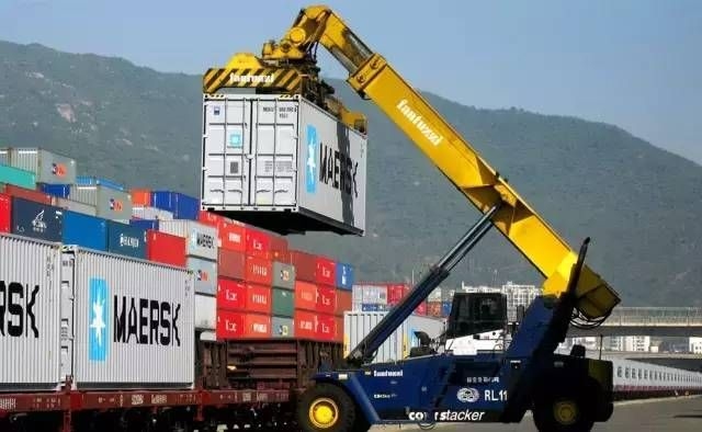 哪些因素會影響集裝箱的載重？（外貿(mào)貼士|集裝箱超重了怎么辦） 行業(yè)新聞 第2張