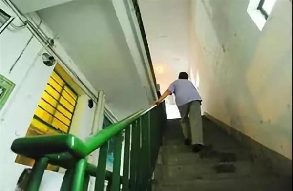 加裝電梯的費用如何分攤？（上海老舊小區(qū)加裝電梯費用如何分攤方案由業(yè)主協(xié)商確定） 行業(yè)新聞 第7張