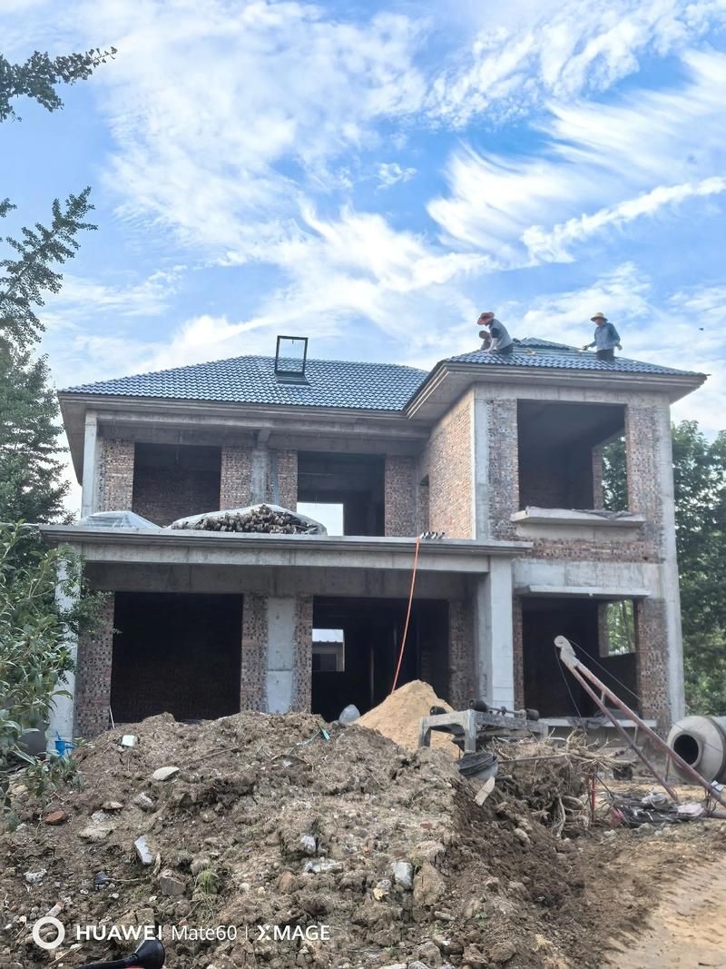 給我一些民用鋼結(jié)構(gòu)屋頂?shù)膱D片（民用鋼結(jié)構(gòu)屋頂實拍圖）