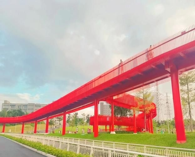 給我推薦一些經(jīng)典的鋼結(jié)構景觀橋案例（給我推薦一些經(jīng)典的鋼結(jié)構景觀橋案例,嘿，看來你對景觀橋很感興趣） 行業(yè)新聞 第5張