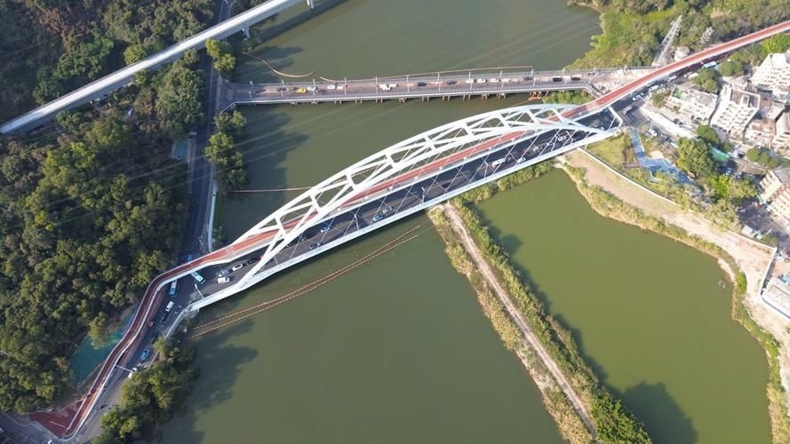 給我推薦一些經(jīng)典的鋼結(jié)構景觀橋案例（給我推薦一些經(jīng)典的鋼結(jié)構景觀橋案例,嘿，看來你對景觀橋很感興趣） 行業(yè)新聞 第9張