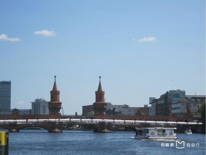 給我推薦一些經(jīng)典的鋼結(jié)構景觀橋案例（給我推薦一些經(jīng)典的鋼結(jié)構景觀橋案例,嘿，看來你對景觀橋很感興趣） 行業(yè)新聞 第16張