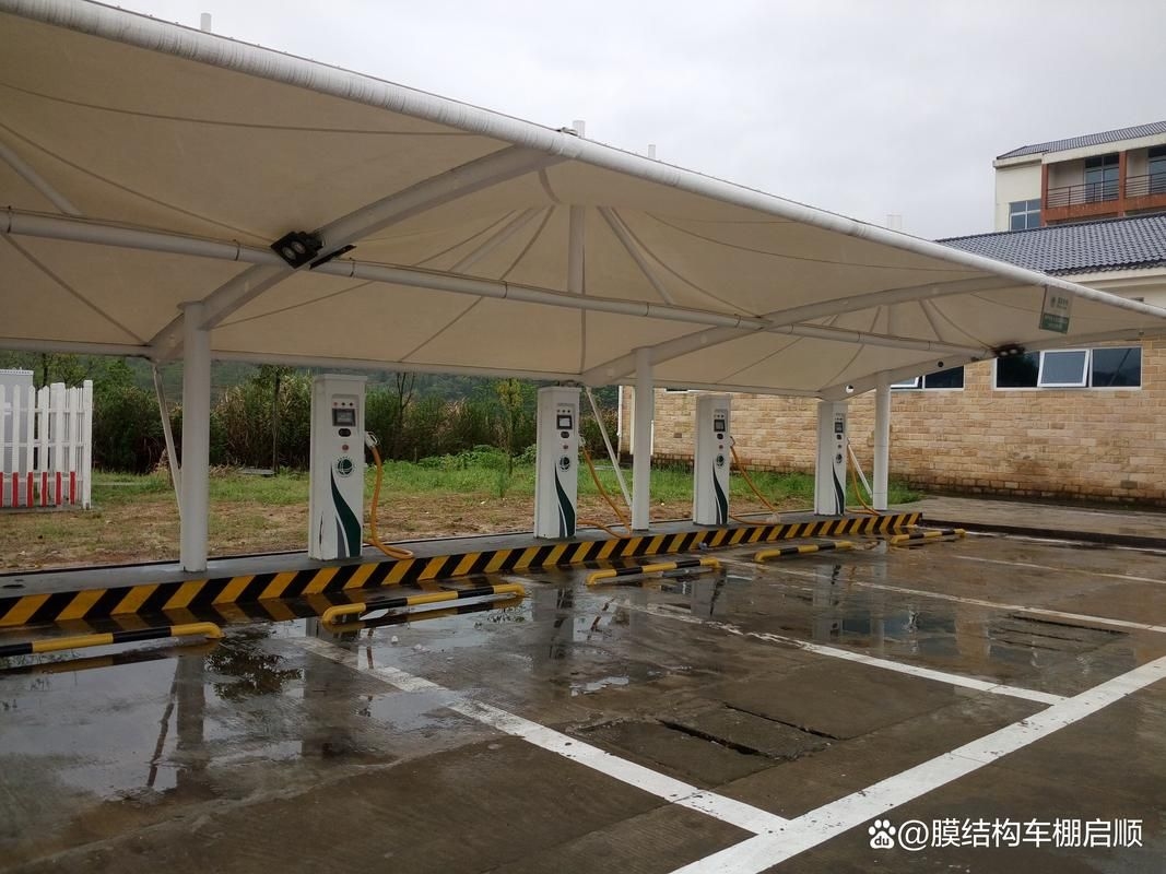 給我一些彩鋼停車(chē)棚的圖片(如何設(shè)計(jì)一個(gè)彩鋼停車(chē)棚) 行業(yè)新聞 第6張 給我一些彩鋼停車(chē)棚的圖片(如何設(shè)計(jì)一個(gè)彩鋼停車(chē)棚) 行業(yè)新聞 第6張