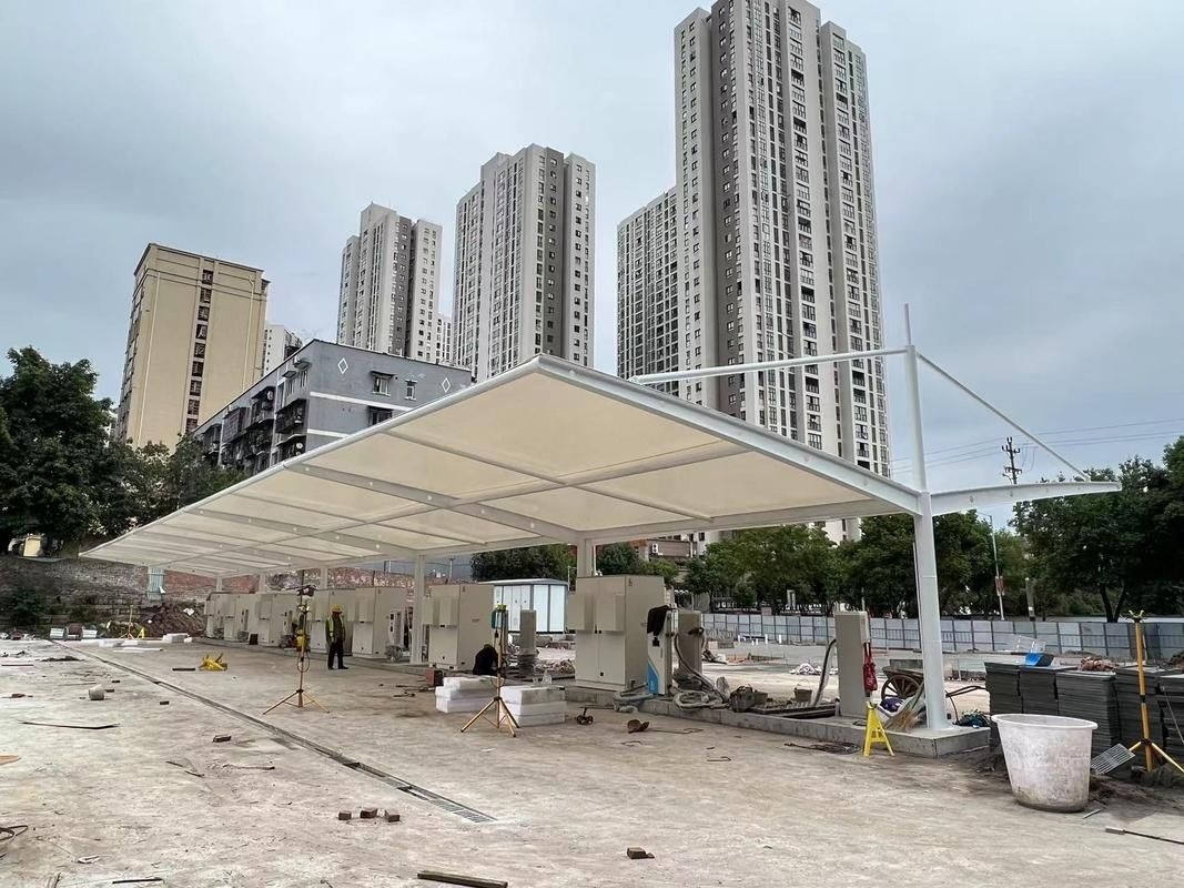 給我一些鋼構(gòu)車(chē)棚的圖片(給我一些鋼構(gòu)車(chē)棚的圖片,我?guī)湍阏砹艘恍╀摌?gòu)車(chē)棚的實(shí)景圖) 行業(yè)新聞 第2張 給我一些鋼構(gòu)車(chē)棚的圖片(給我一些鋼構(gòu)車(chē)棚的圖片,我?guī)湍阏砹艘恍╀摌?gòu)車(chē)棚的實(shí)景圖) 行業(yè)新聞 第2張