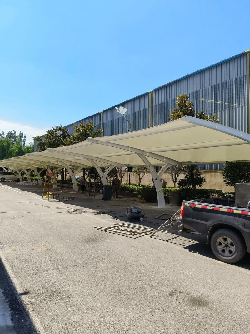 給我一些鋼結構車棚的圖片（如何設計一個實用的鋼結構車棚）