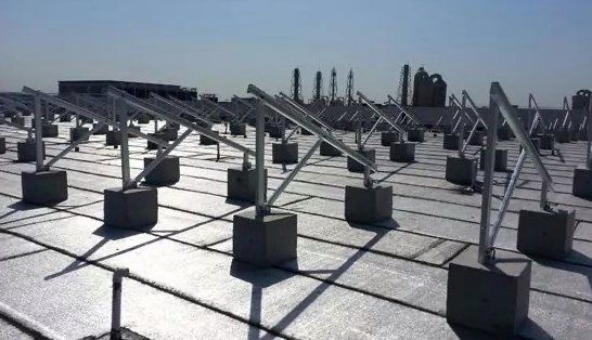 如何降低彩鋼瓦屋頂?shù)墓夥l(fā)電成本？（如何降低彩鋼瓦屋頂?shù)墓夥l(fā)電成本降低彩鋼瓦屋頂光伏發(fā)電成本）