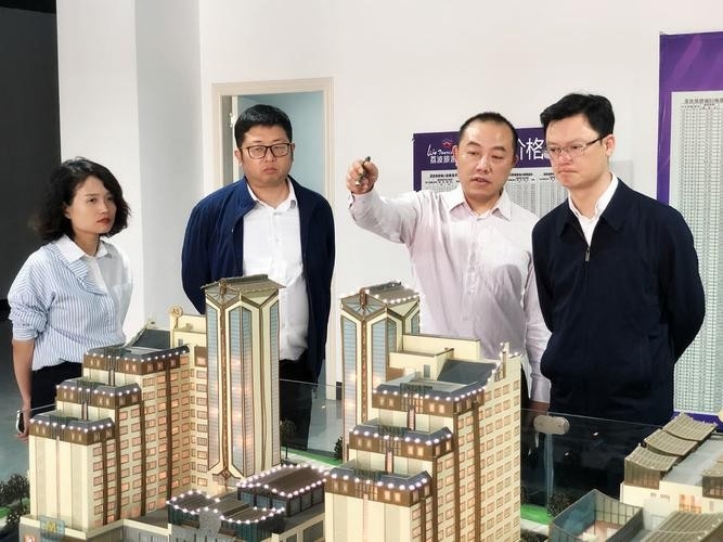 荔波鋼結(jié)構(gòu)公司董事長(zhǎng)簡(jiǎn)歷 行業(yè)新聞 第6張 荔波鋼結(jié)構(gòu)公司董事長(zhǎng)簡(jiǎn)歷 行業(yè)新聞 第6張