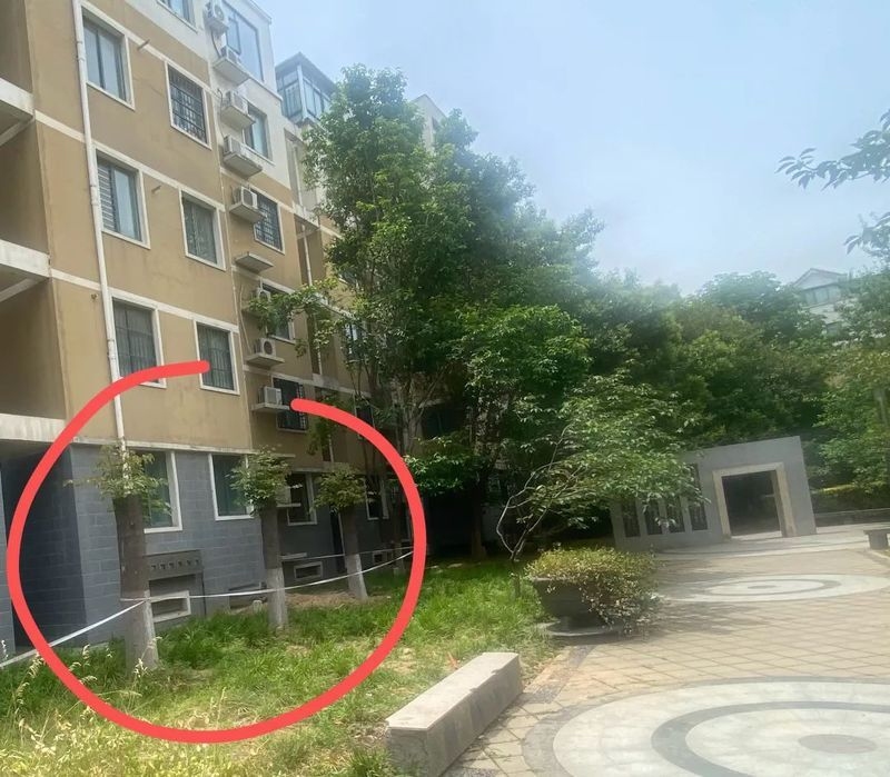 連廊寬度是否可以超過(guò)2米？（鄭州一小區(qū)加裝電梯連廊長(zhǎng)度近5米,有業(yè)主反對(duì)成被告新浪網(wǎng)） 行業(yè)新聞 第1張