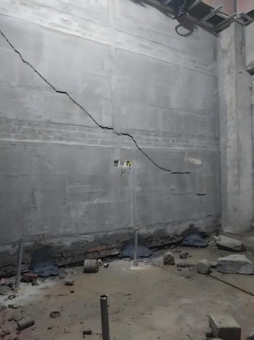 磚混結(jié)構(gòu)房屋有哪些常見病害（磚混結(jié)構(gòu)房屋有哪些常見、note、video組件要求） 行業(yè)新聞 第1張