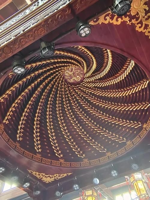 鋼結(jié)構(gòu)戲樓的特點(diǎn)是什么？（鋼結(jié)構(gòu)戲樓的基本知識(shí)） 行業(yè)新聞 第2張