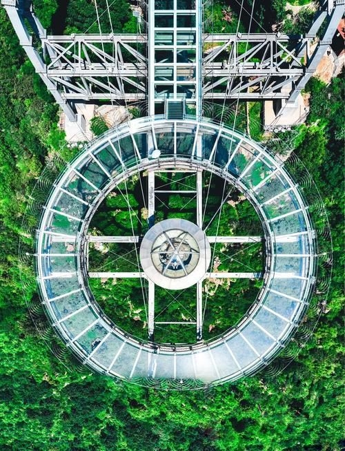 給我一些鋼結(jié)構(gòu)觀光平臺的案例圖片（國內(nèi)外知名的鋼結(jié)構(gòu)觀光平臺案例圖片共參考2篇資料） 行業(yè)新聞 第1張