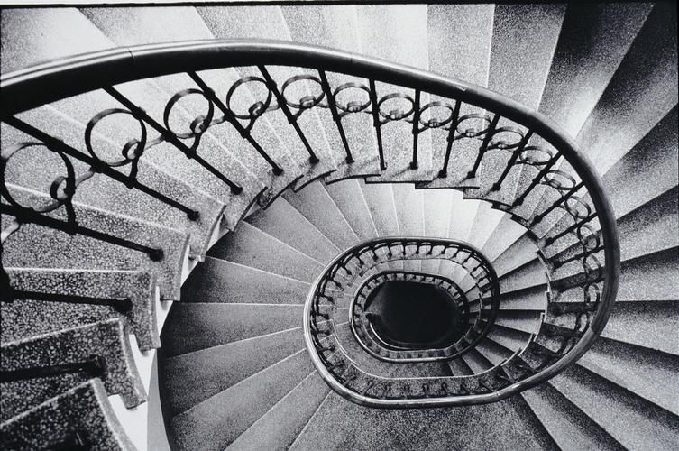 給我一些螺旋式樓梯的圖片（給我一些螺旋式樓梯的圖片,展開(kāi),又稱(chēng)旋轉(zhuǎn)樓梯，） 行業(yè)新聞 第23張