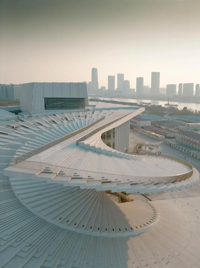 有哪些著名的異形鋼結(jié)構(gòu)案例？（全球范圍內(nèi)最具代表性的異形鋼結(jié)構(gòu)建筑案例詳解） 行業(yè)新聞 第12張