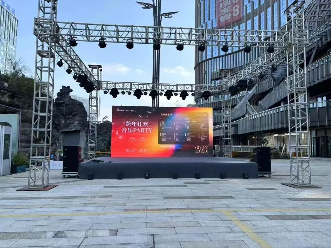 舞臺(tái)架子價(jià)格范圍是多少？（舞臺(tái)架子價(jià)格是多少舞臺(tái)架子安裝費(fèi)用大概是多少） 行業(yè)新聞 第2張