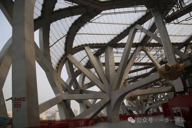 有哪些鋼桁架安裝案例可以參考（鋼桁架安裝典型案例詳解） 行業(yè)新聞 第3張