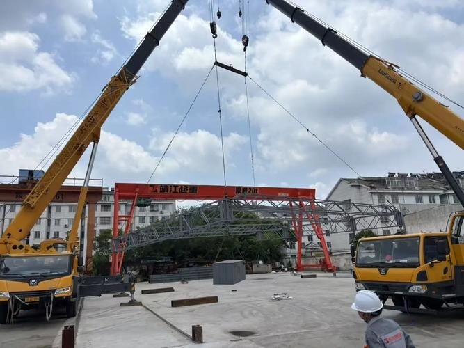 有沒有桁架結(jié)構(gòu)的示例圖？（有沒有桁架結(jié)構(gòu)的示例圖,我?guī)湍阏砹藥讉€(gè)典型的例子） 行業(yè)新聞 第13張