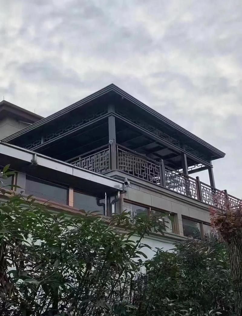 哪種雨棚材料性價(jià)比最高（哪種雨棚材料性價(jià)比最高，性價(jià)比最高的雨棚材料是） 行業(yè)新聞 第2張