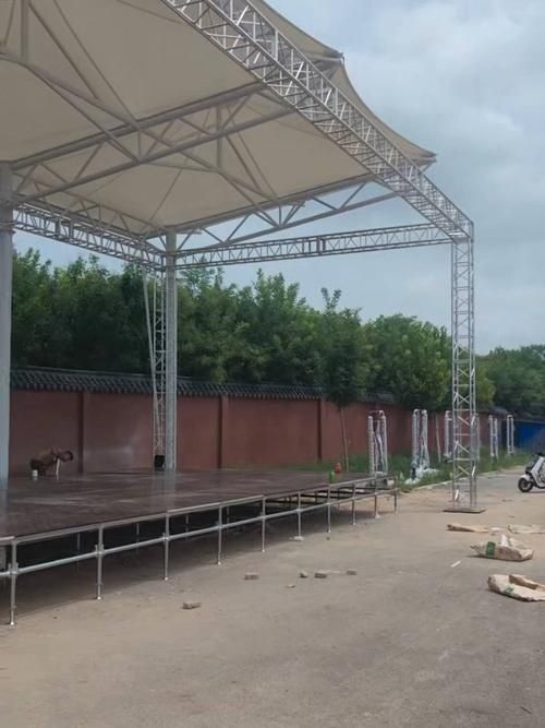 有沒有現(xiàn)成的舞臺鋼構(gòu)搭建設計圖模板（有沒有現(xiàn)成的舞臺鋼構(gòu)搭建設計圖模板，展開） 行業(yè)新聞 第9張