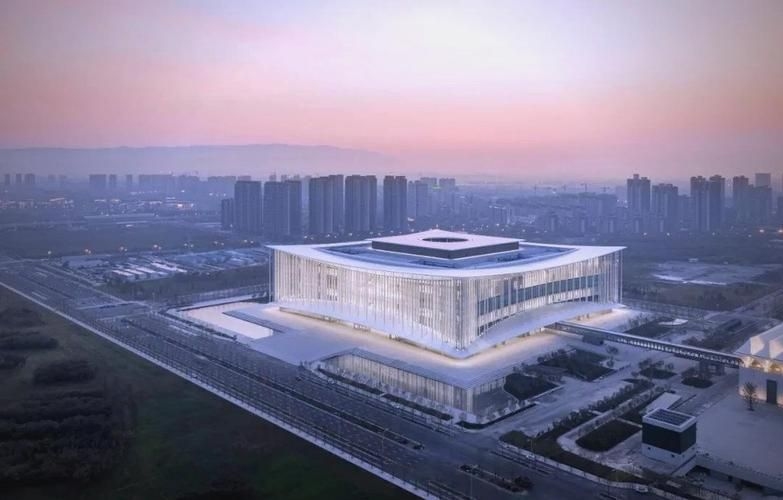 給我一些幕墻與鋼結(jié)構(gòu)的實際案例 行業(yè)新聞 第25張 給我一些幕墻與鋼結(jié)構(gòu)的實際案例 行業(yè)新聞 第25張